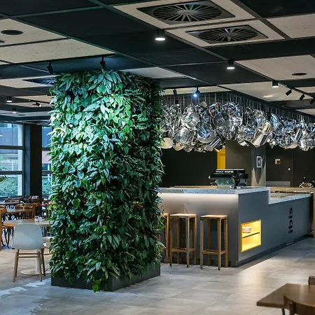 Ibis Wenceslas Square Hotell