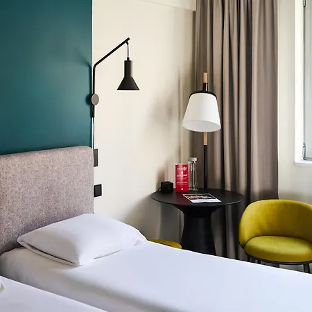 Ibis Wenceslas Square Hotell 3*