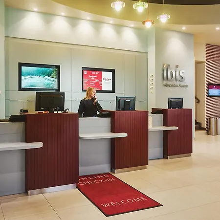 Ibis Wenceslas Square 3*