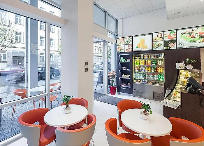 Ibis Wenceslas Square Hotel 3*