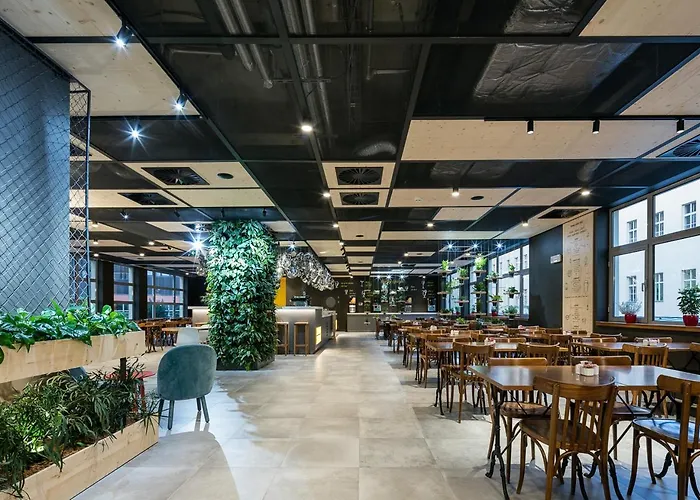 Ibis Wenceslas Square 3*