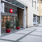Ibis Wenceslas Square 3* Prague