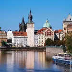 Ibis Wenceslas Square Hotel