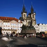 Ibis Wenceslas Square Hotel 3*