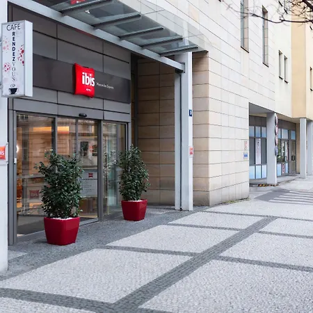 Hotel Ibis Wenceslas Square 3*