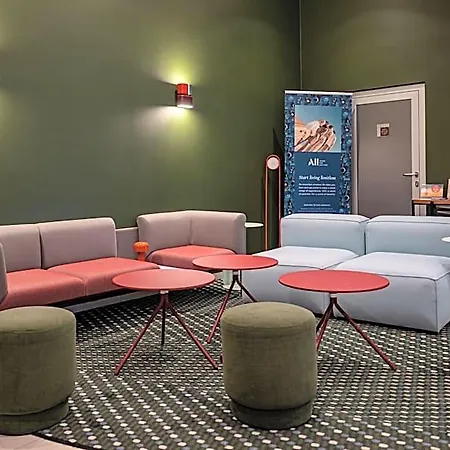 Hotel Ibis Wenceslas Square 3*