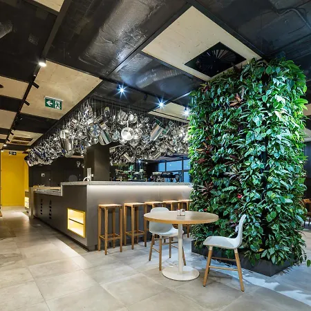 Hotel Ibis Wenceslas Square 3*